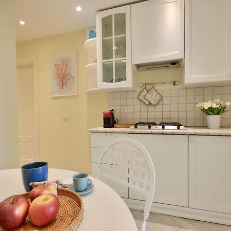 Gramsci 79 - Elegante Appartamento Fronte Spiaggia Con 3 Posti Letto Appartement *