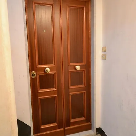 Apartament Gramsci 79 - Elegante Fronte Con 3 Posti Letto *