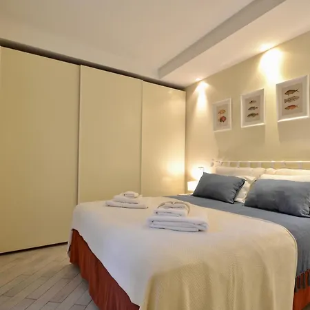Διαμέρισμα Gramsci 79 - Elegante Fronte Con 3 Posti Letto