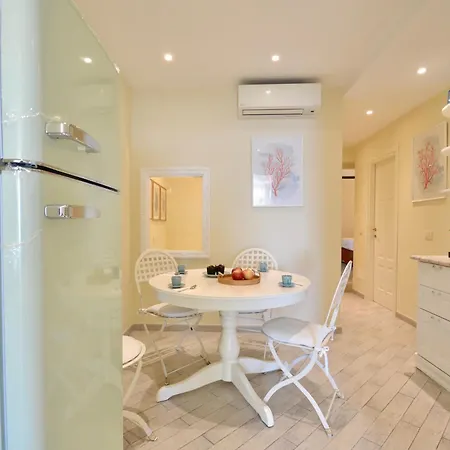 Gramsci 79 - Elegante Fronte Con 3 Posti Letto * Santa Margherita Ligure