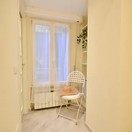 Gramsci 79 - Elegante Appartamento Fronte Spiaggia Con 3 Posti Letto Daire