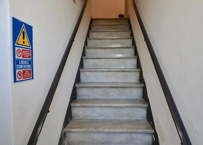 Gramsci 79 - Elegante Fronte Con 3 Posti Letto شقة *