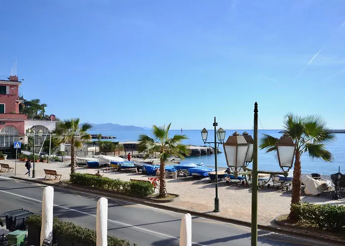 Gramsci 79 - Elegante Fronte Con 3 Posti Letto شقة *