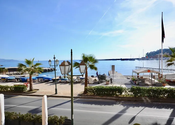 Gramsci 79 - Elegante Fronte Con 3 Posti Letto سانتا مارغريتا ليغور